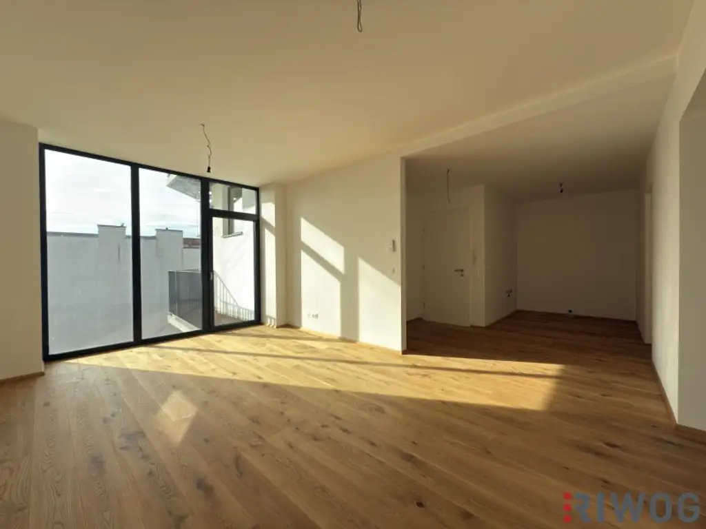 HERBSTAKTION - NEUE PREISE |  3-Zimmer Altbauwohnung mit großzügiger Verglasung und südseitigem Innenhofbalkon  | Fernwärme