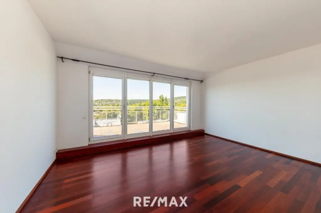 SCHAFBERG | PENTHOUSE | TERRASSEN UND DACHGARTEN | POOL | FERNBLICK