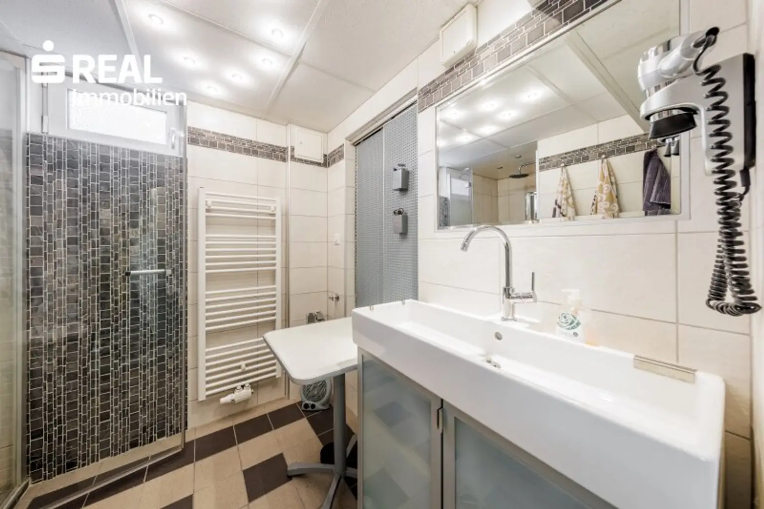 Badezimmer KG