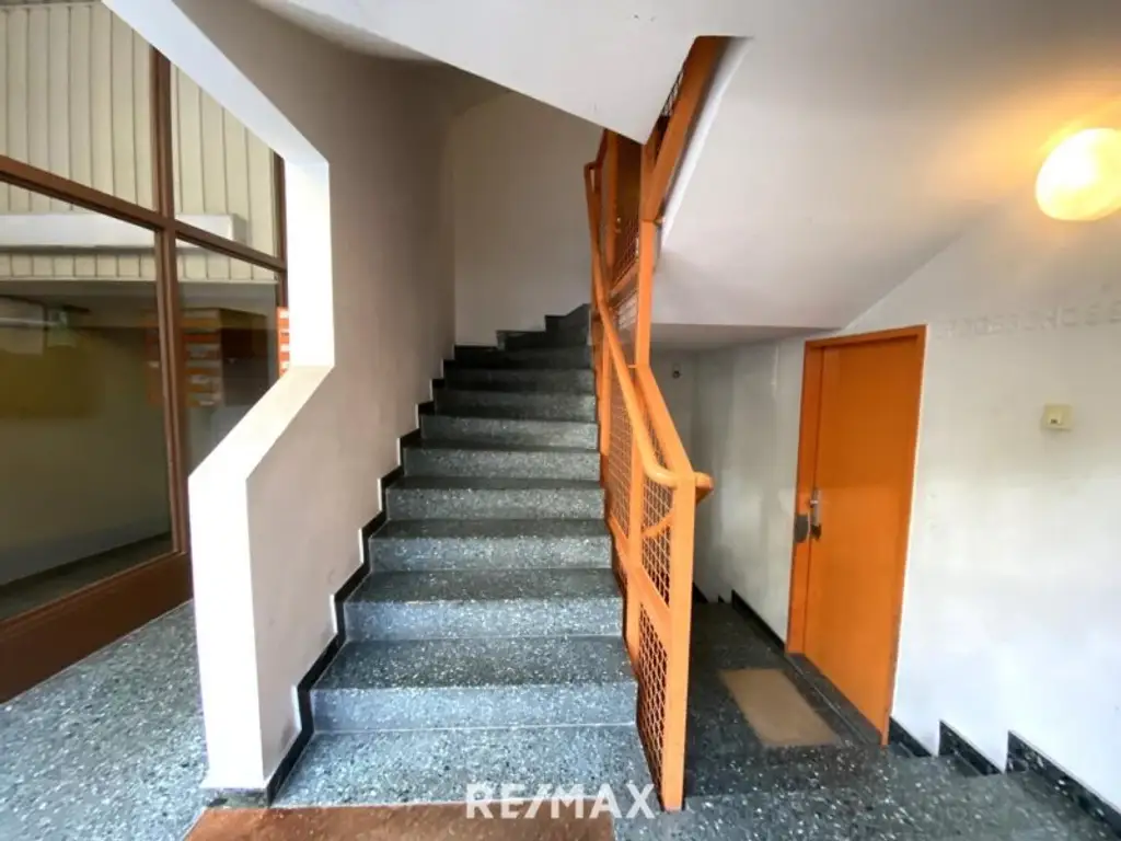 Loggia-Familien-Wohnung nahe U6 und Brunnenmarkt