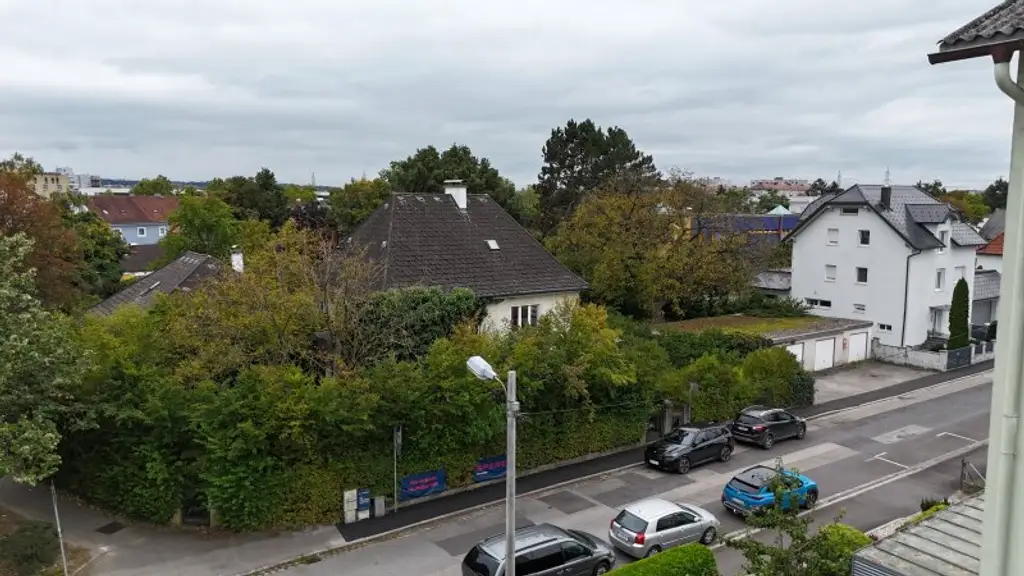 1.805 m² Freifläche um € 1,50/ m² in 4030 Linz zu vermieten