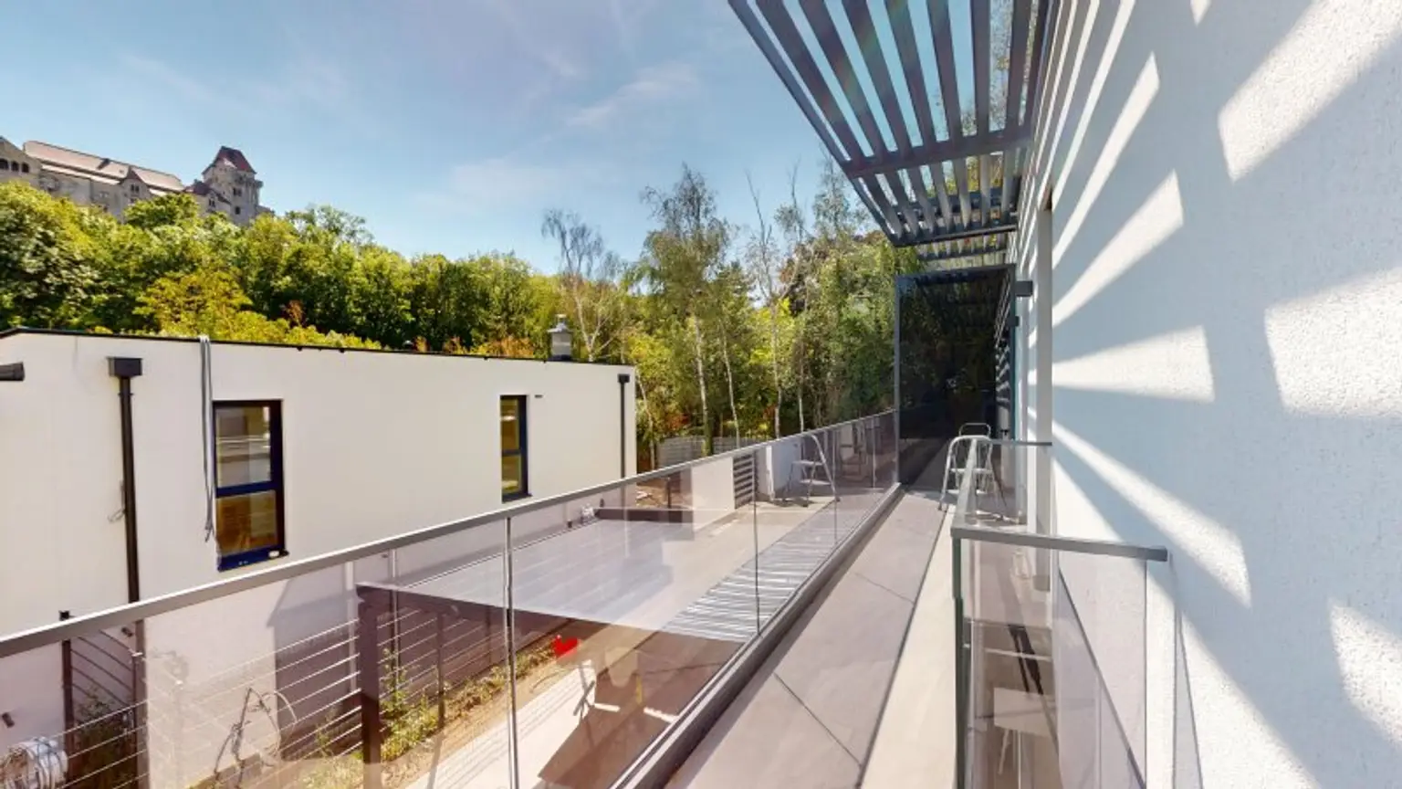 Exklusive Doppelhaushälften mit Traum-Ausblick auf die Burg Liechtenstein – schlüsselfertig mit Terrasse, Garten & Balkon! 4–5 Zimmer für höchste Wohnansprüche!