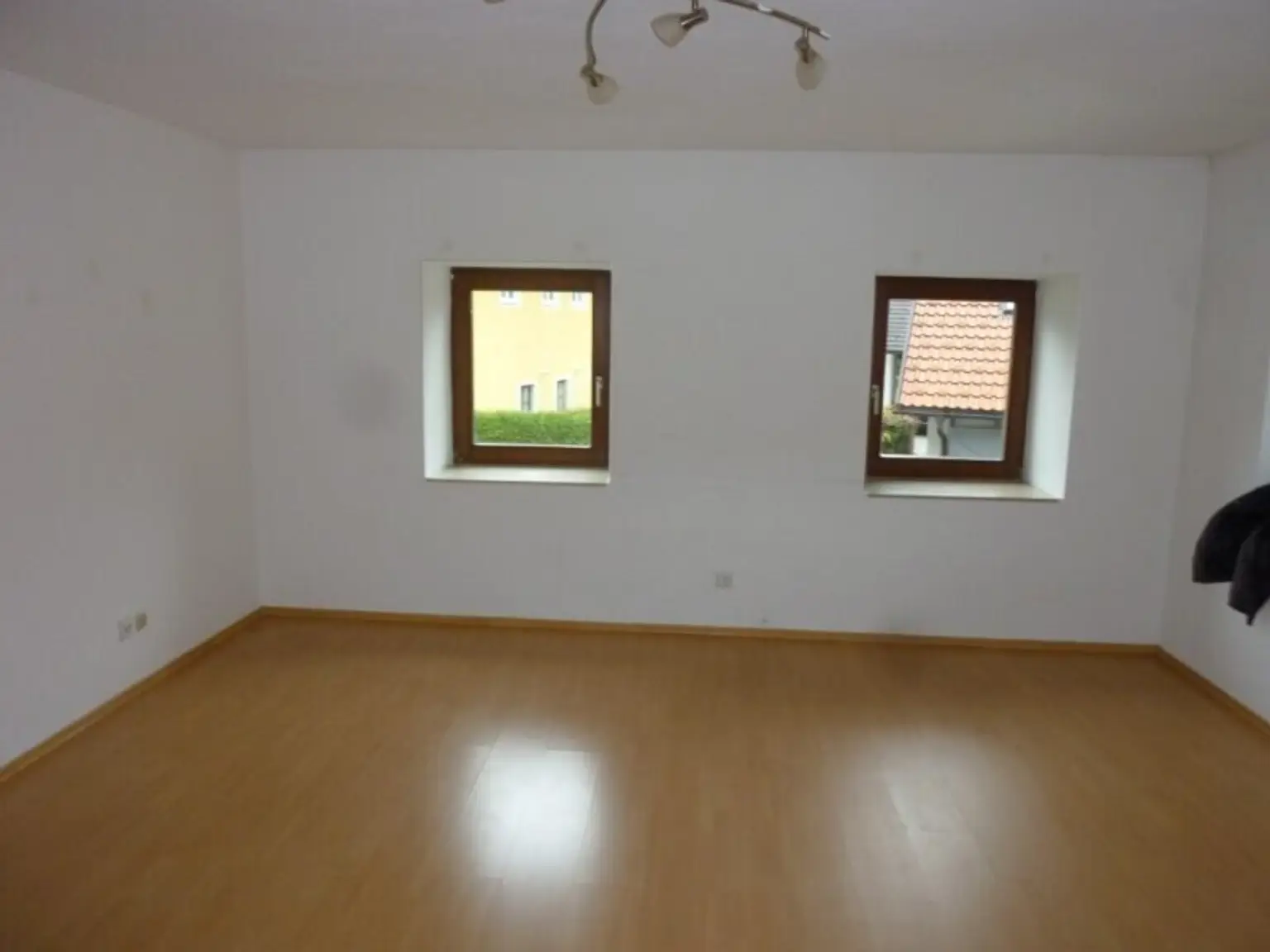 "GRÖDIG - Kleines 2 Zimmer Appartement mit PKW-Stellplatz"