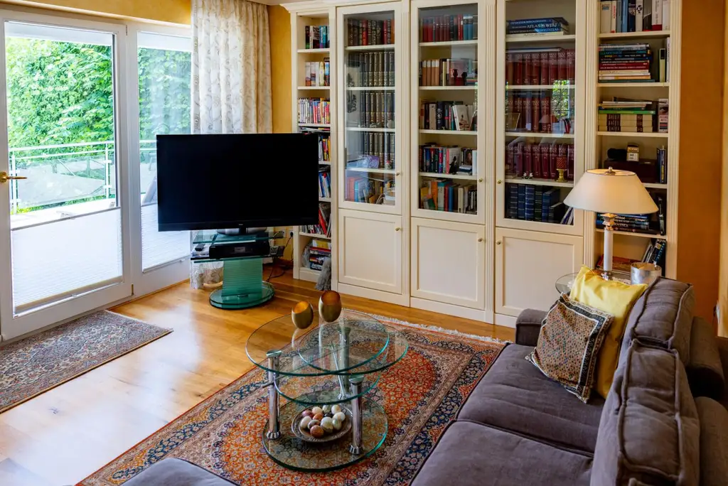 Luxuriöse Villa mit Panoramablick, Swimmingpool und großem Garten in Baden bei Wien