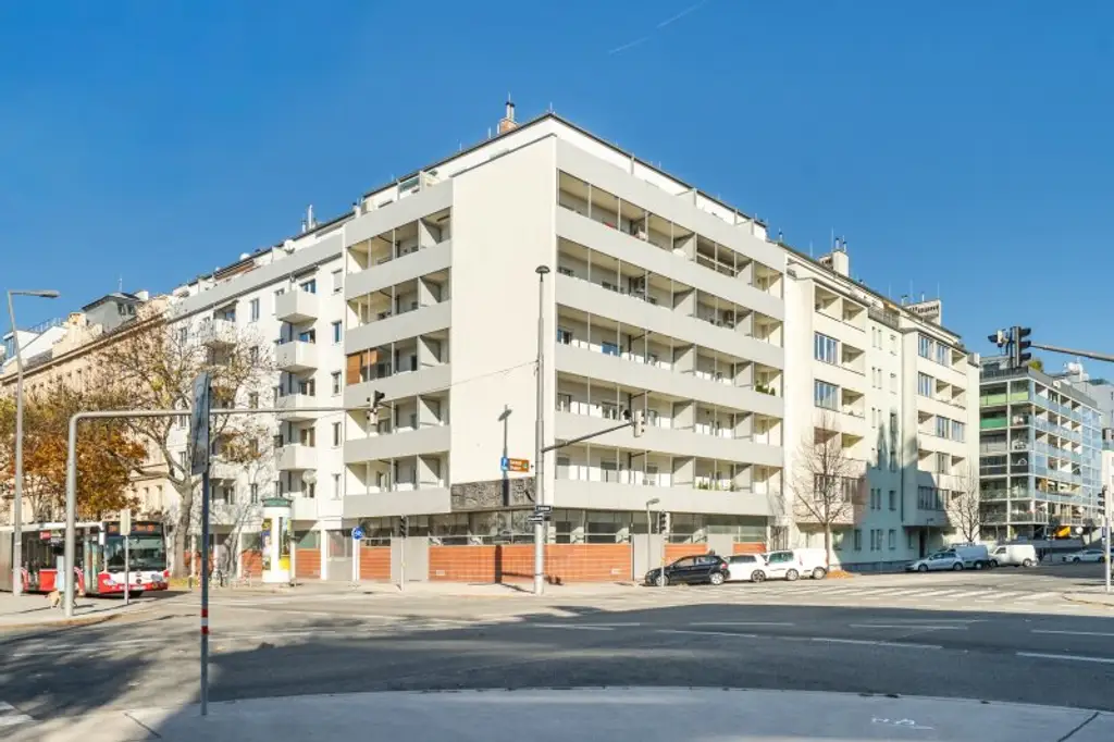 Moderne 3 Zimmer Wohnung mit 2 Loggien - Perfekt für Familien, Paare und Home-Office!