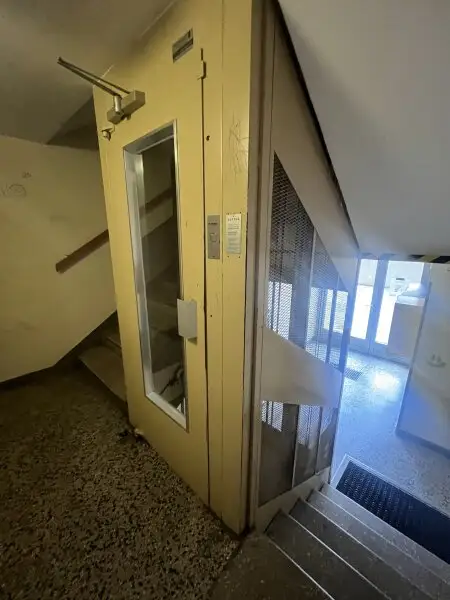 2,5 Zimmer Eigentum in saniertem Haus (U1 Nähe)