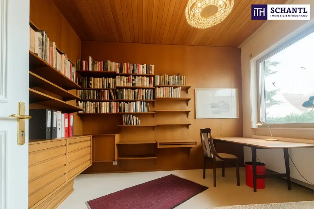 Traumhafter Bungalow mit Indoor-Pool, Weinkeller & großem Garten auf Eigengrund