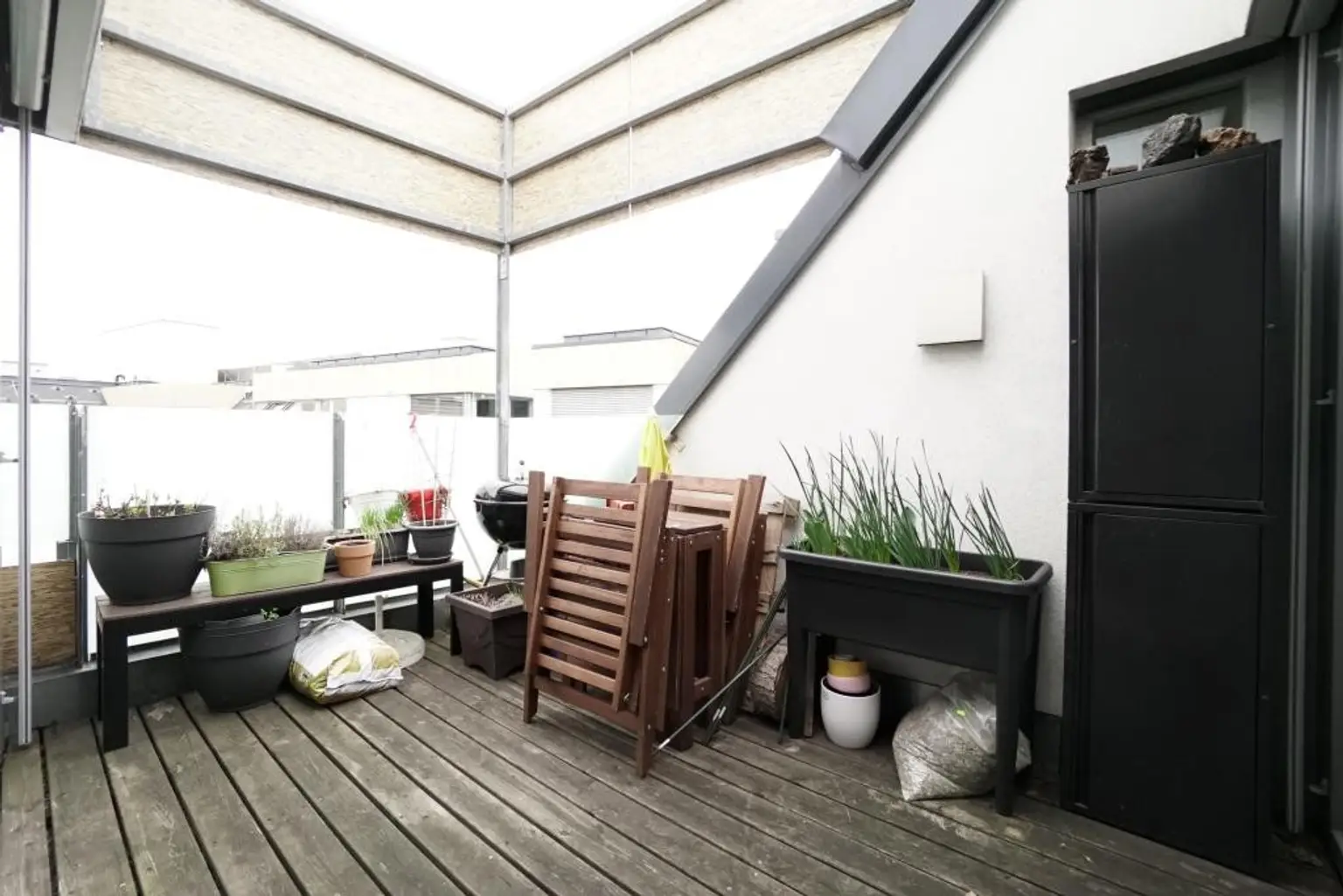 hofseitige 7m2 Terrasse