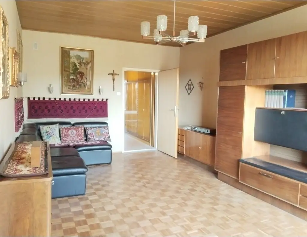 Charmante 2-Zimmer-Wohnung mit viel Potenzial am Spallerhof zu verkaufen!