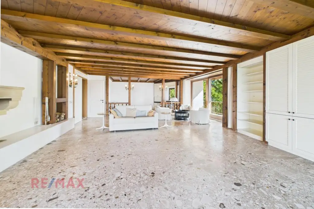 Prachtvolle Villa in Bregenz mit unverbaubarem Blick über den Bodensee