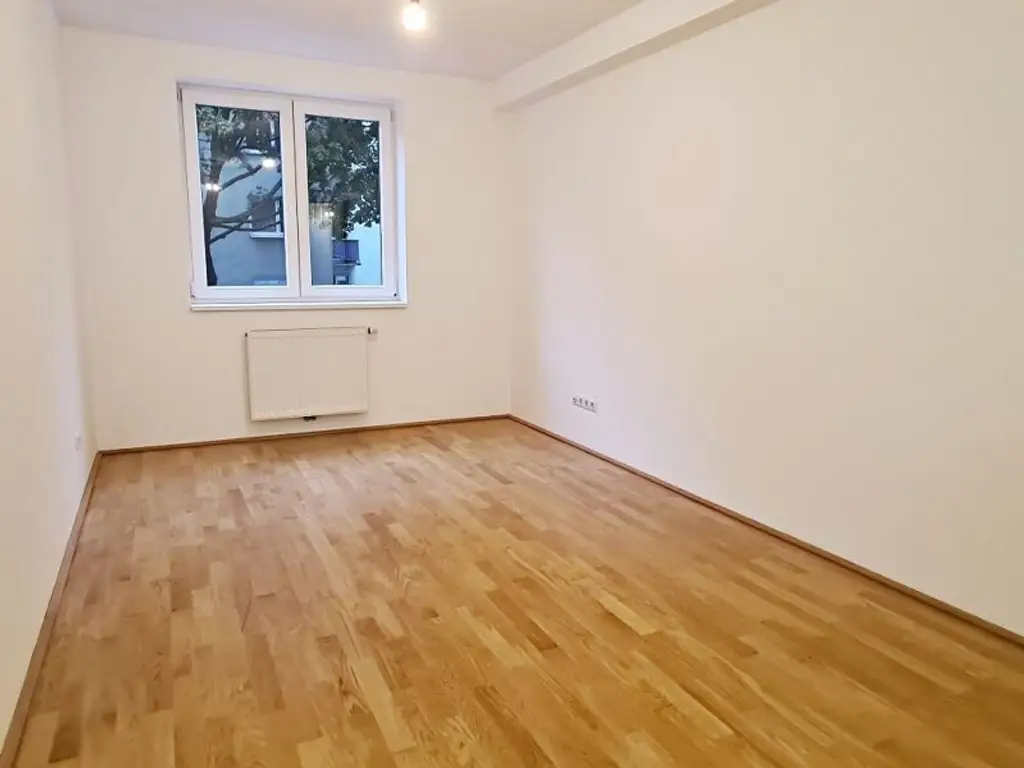 LORYSTRASSE, U3-Nähe, 61 m2 Neubau mit 80 m2 Terrasse, Wohnküche, 1 Zimmer, Duschbad, Parketten, 1. Liftstock