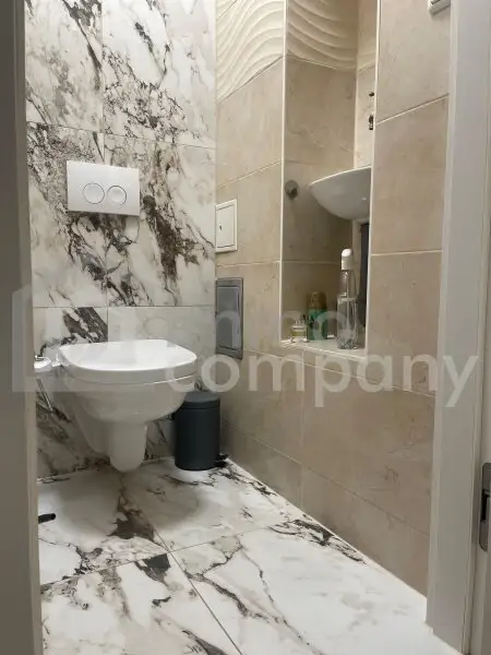 Sanierte 4-Raum Eigentumswohnung in Top-Lage / Top Preis - Nähe Reumannplatz