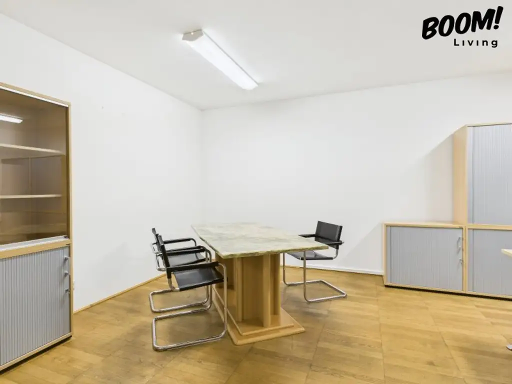 Neuwertiges Büro in 1070 Wien: 3 Zimmer, Parkett, Fußbodenheizung, Garage!