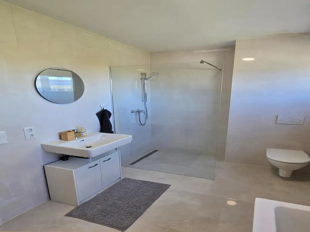 ERSTBEZUG - Doppelhaushälfte - 130 m² - 4 Zi - Nähe Klosterneuburg
