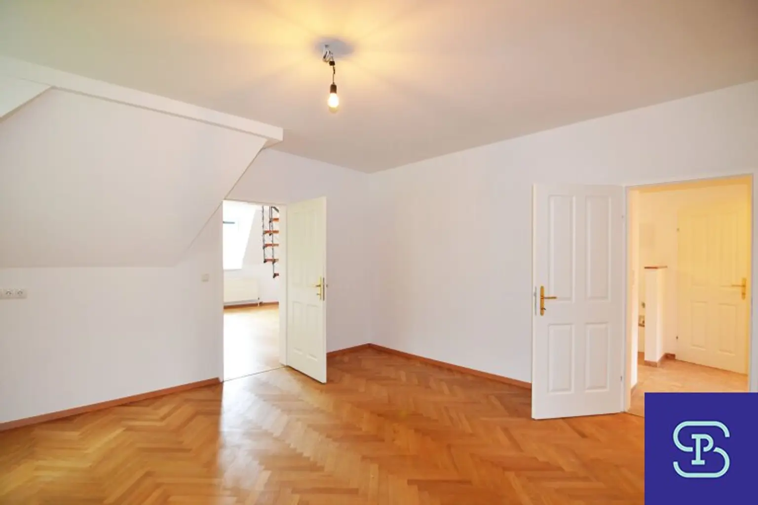 Sanierte 109m² DG-Wohnung mit Galerie Nahe Lainzer Tiergarten - 1130 Wien