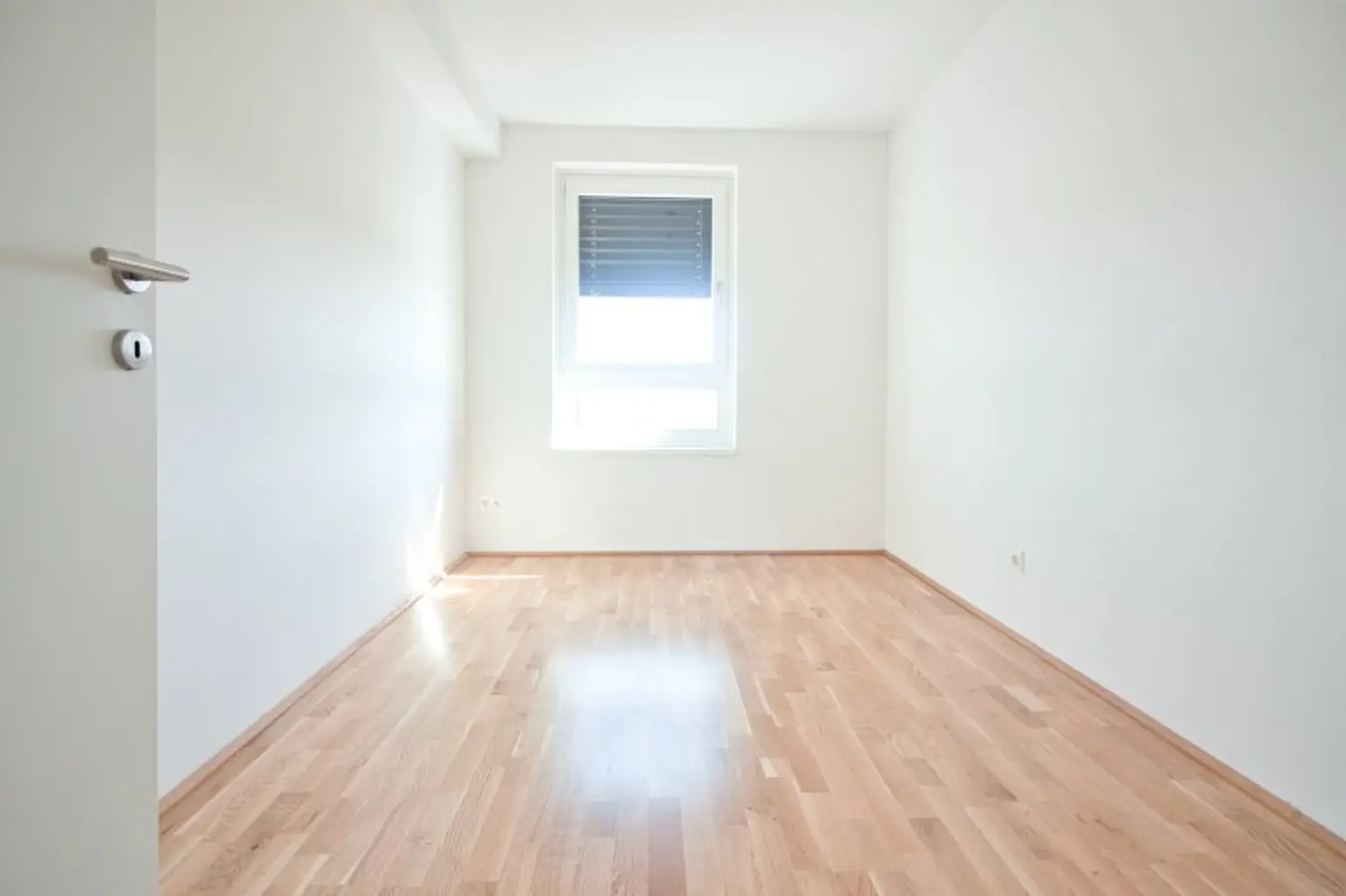 Neubau mit Style – 4-Zimmer-Wohnung mit Terrasse, Balkon & WG-Potenzial