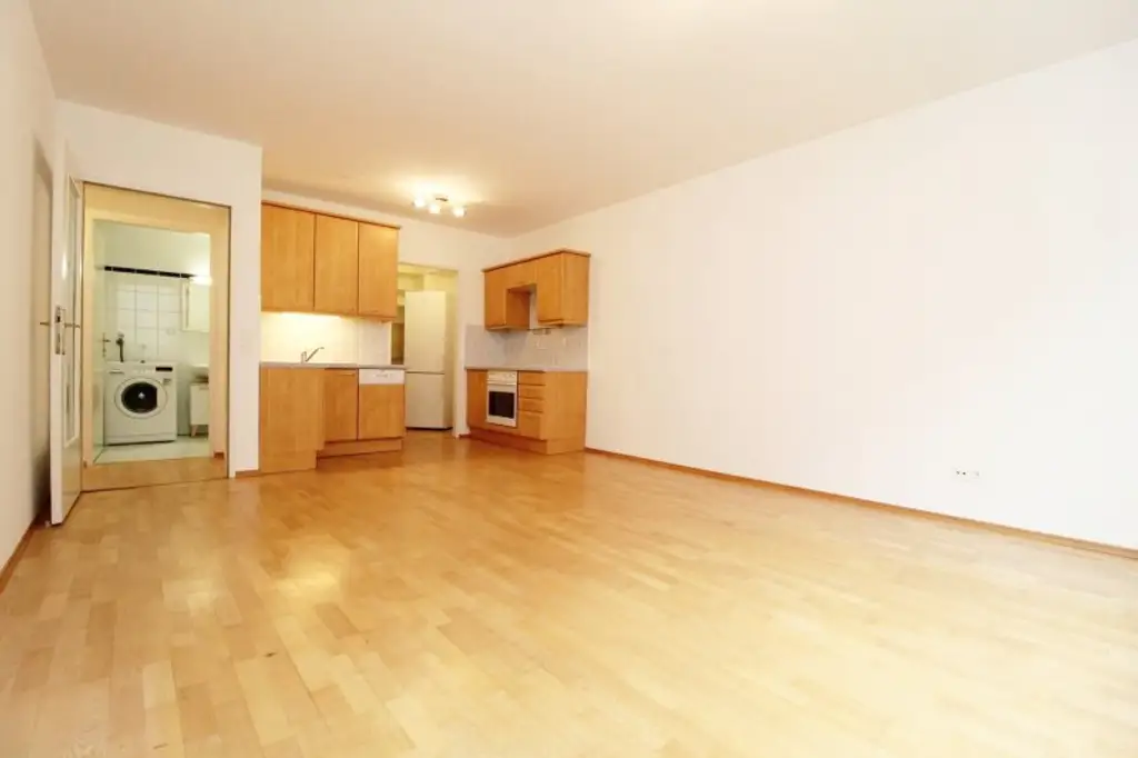 Ab 15. Dezember! Nahe U3! Zentrale 2-Zimmer-Wohnung inkl. Stellplatz zu vermieten!