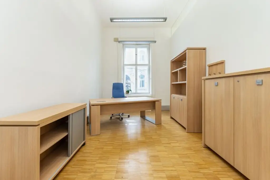 Stilvolle Eleganz im Herzen des Botschaftsviertels