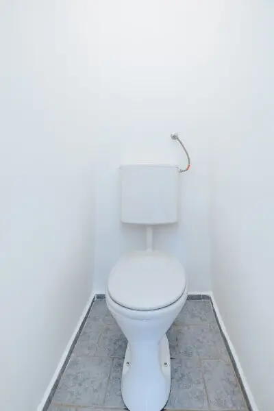 KEINE MAKLERGEBÜHR I MODERNISIERT I HOCHWERTIGE BADEWANNE I DESIGN-EINBAUKÜCHE I BAHNHOFSNAH I HAUSTIERFREUNDLICH I MODERNER WOHNSTIL I DURCHDACHTER GRUNDRISS I PROJEKT WOHNEN I