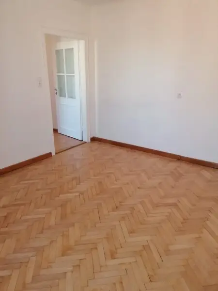 Gemütliche, kleine Wohnung mit Gemeinschaftsgarten