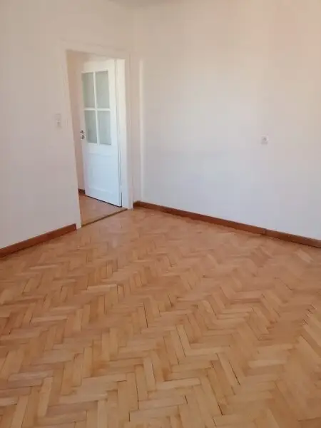 Gemütliche, kleine Wohnung mit Gemeinschaftsgarten