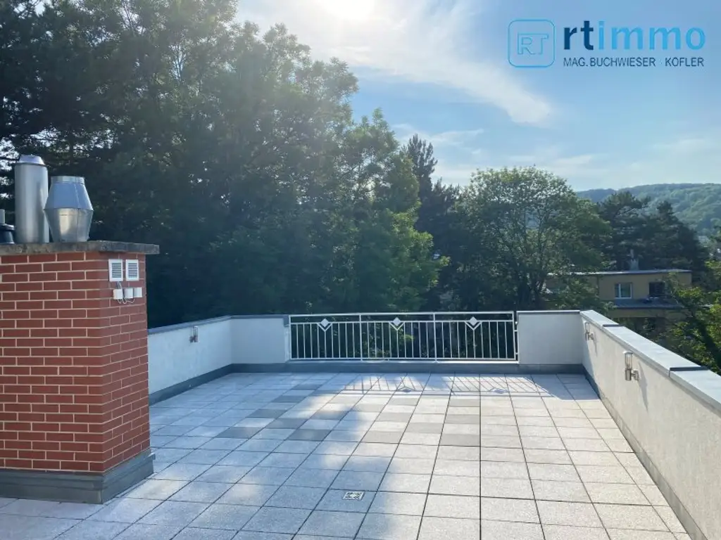 VIER ZIMMER | SCHÖNE UND HELLE TERRASSENWOHNUNG + 70 m2 DACHTERRASSE + GARAGE
