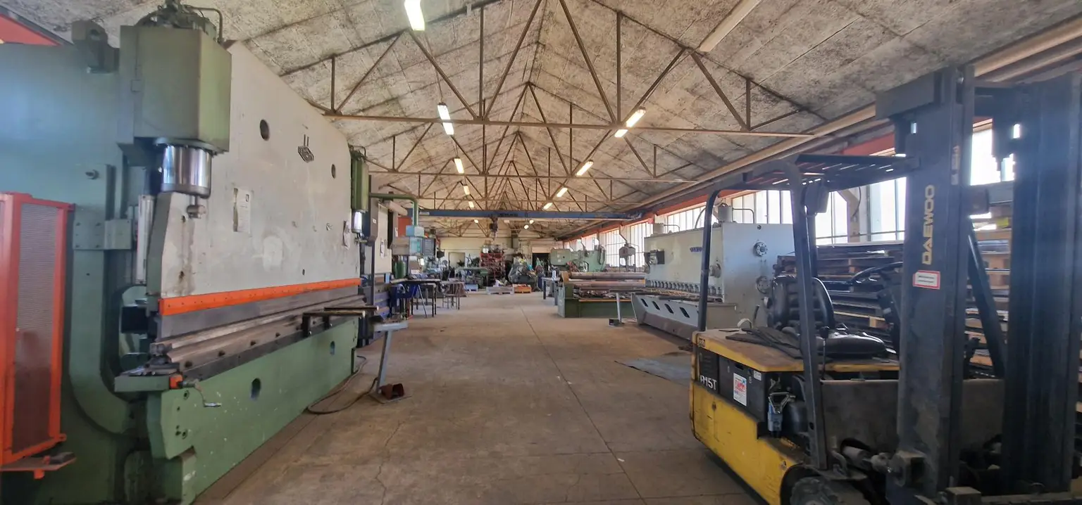 Betriebsbereites Objekt mit Produktionshalle, Werkstätten, Lagerräume und Büros. Flexible Nutzung, in Rudersdorf Nähe Fürstenfeld