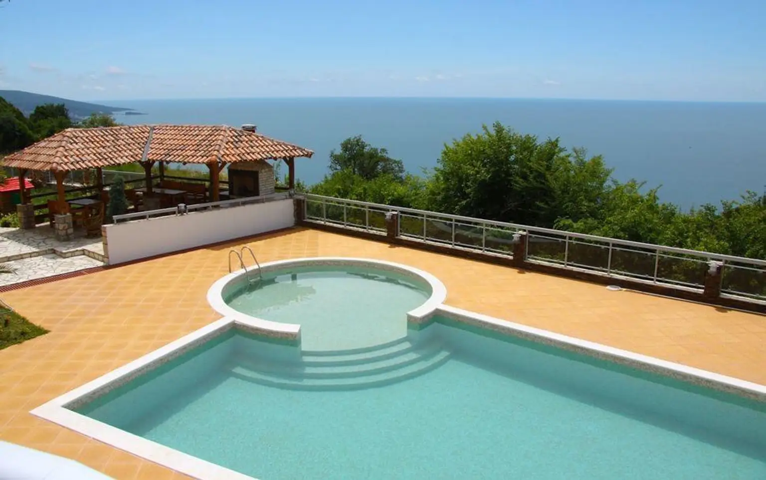 Großzügiges Penthouse mit herrlichem Meerblick in Toplage