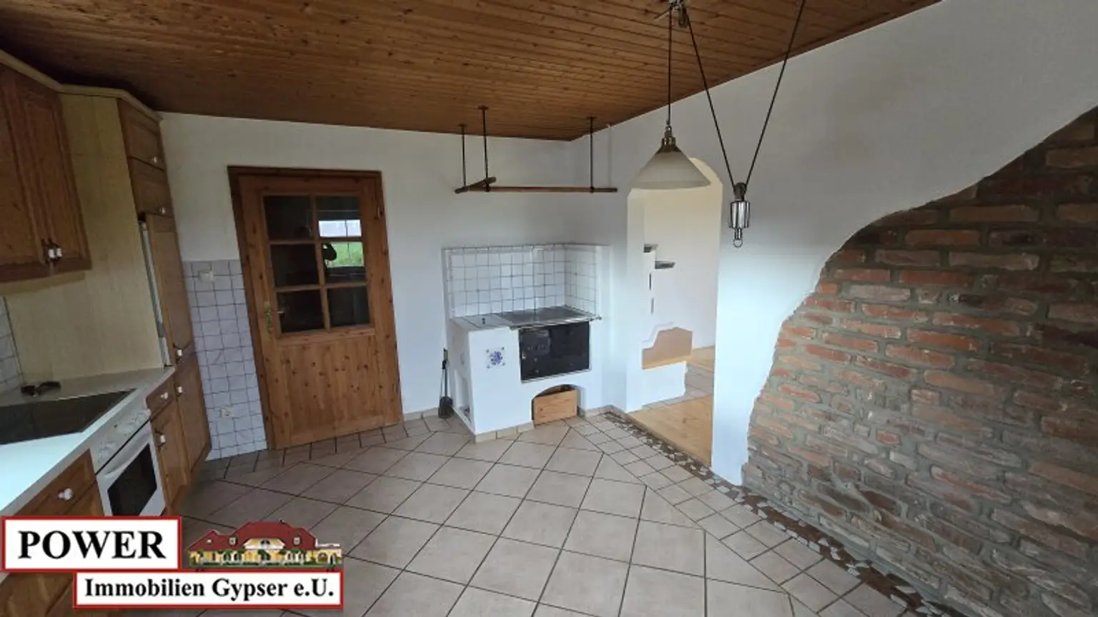 Einfamilienhaus in Waldrandlage / großes Grundstück - Ihr neues Zuhause !