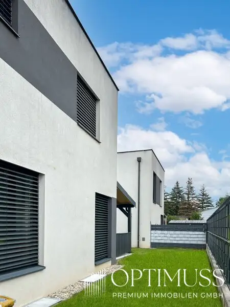 EXKLUSIVES ,MODERNES WOHNEN IM 4 ZIMMER EINFAMILIENHAUS IN STRASSHOF AN DER NORDBAHN !!!