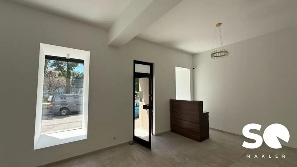 --- GESCHÄFTSLOKAL AM ALLERHEILIGENPLATZ ---