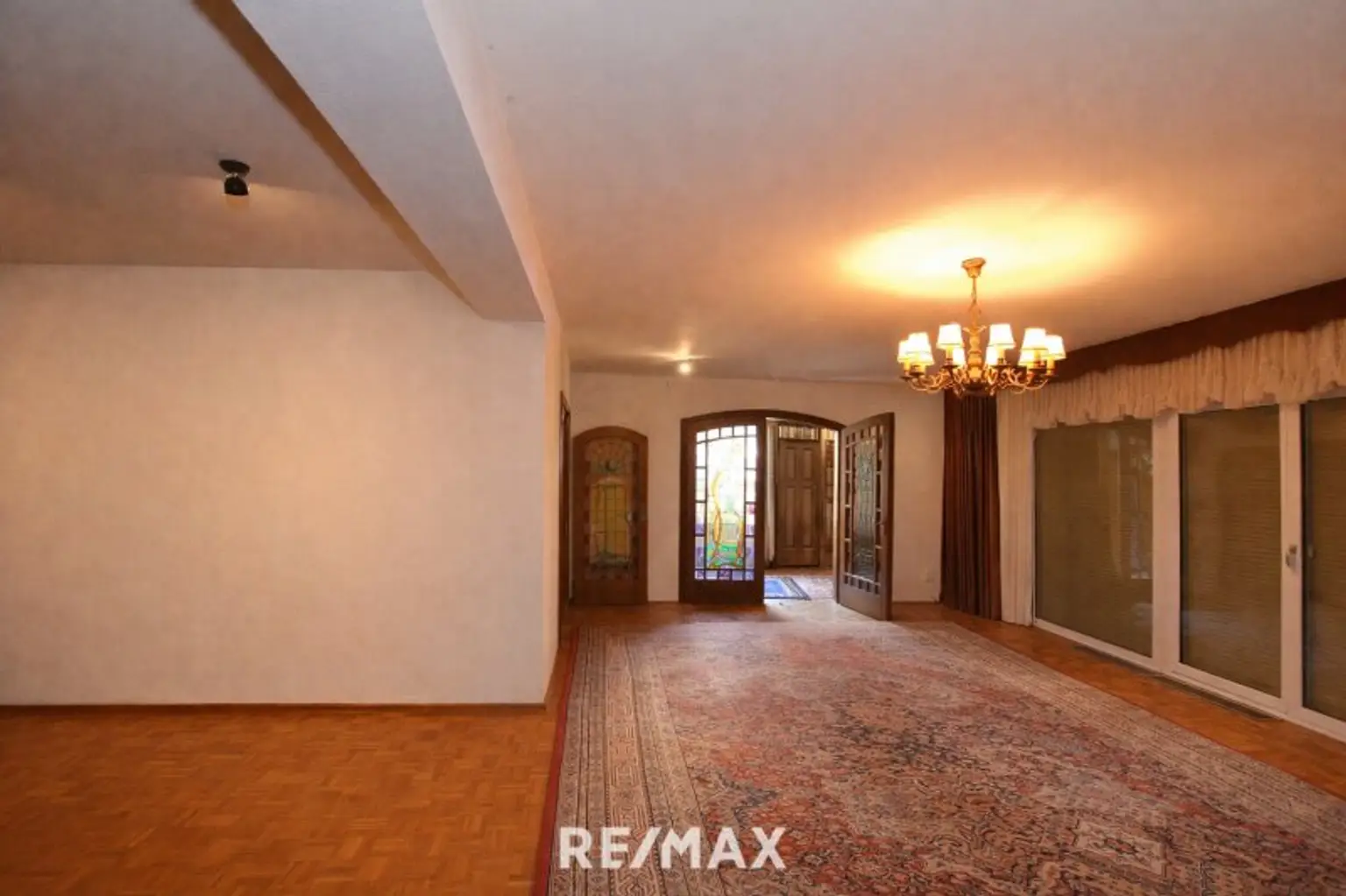 Wohnzimmer (virtuell ausgeräumt)