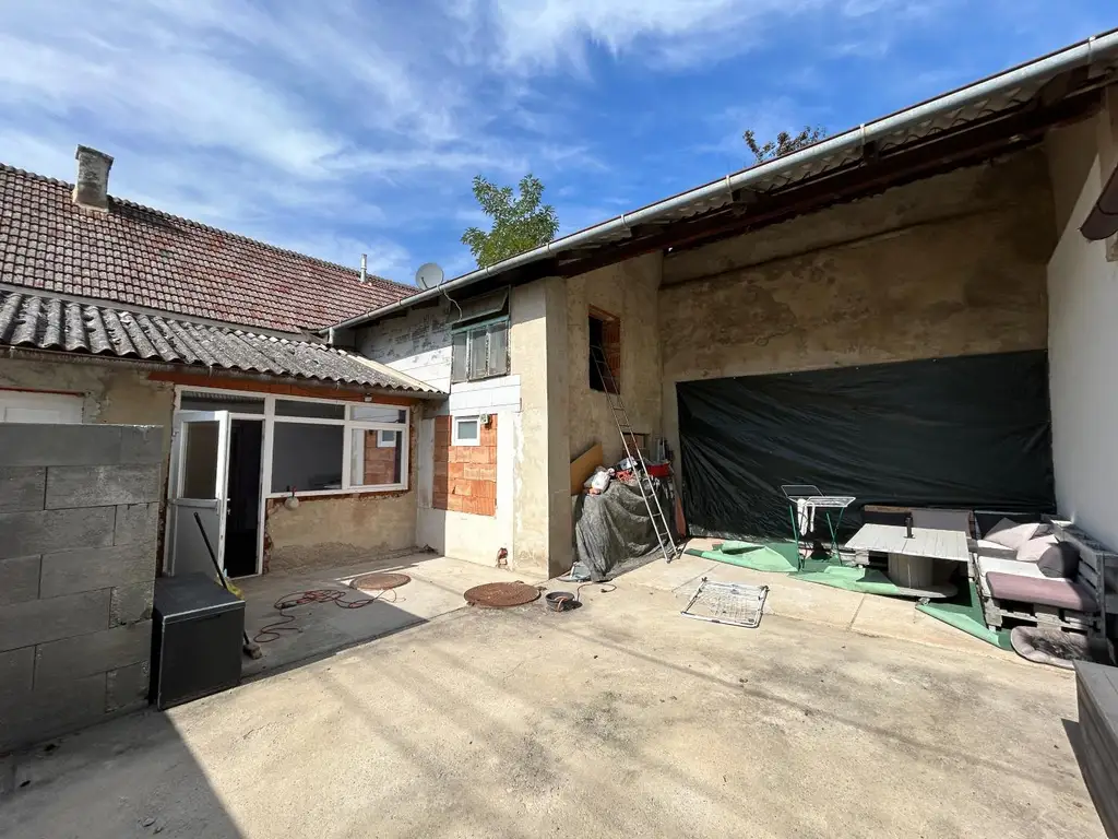 Einfamilienhaus mit großzügiger Halle und viel Potenzial in ruhiger Lage