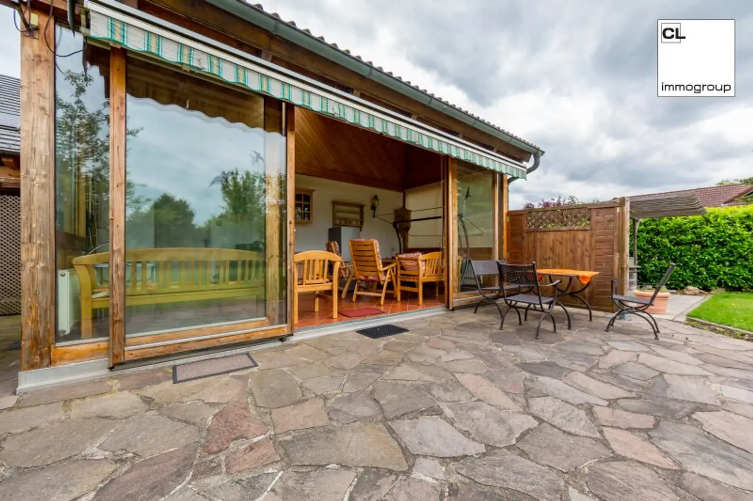Ihr neues Zuhause mit Charme, Werkstatt und romantischem Wintergarten – Einfamilienhaus mit großem Garten in Attnang-Puchheim
