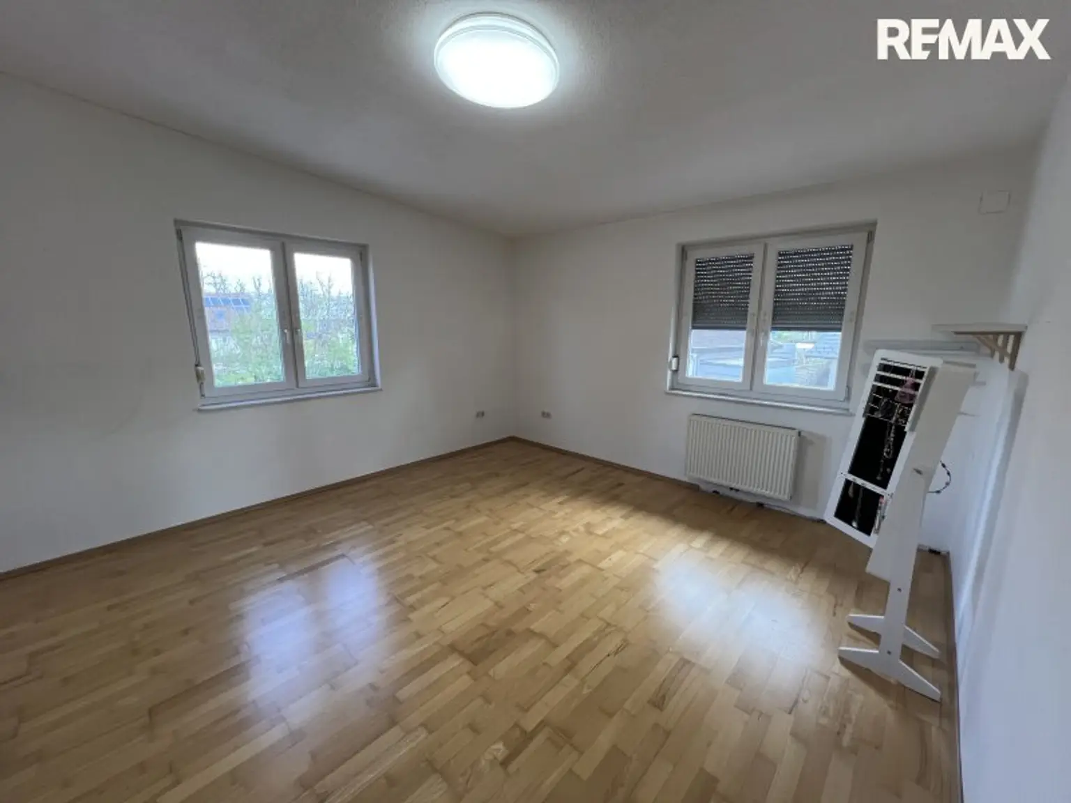 Großzügiges Einfamilienhaus mit Garten, Terrasse & Garage in Ebenfurth, 4 Zimmer, 195m²