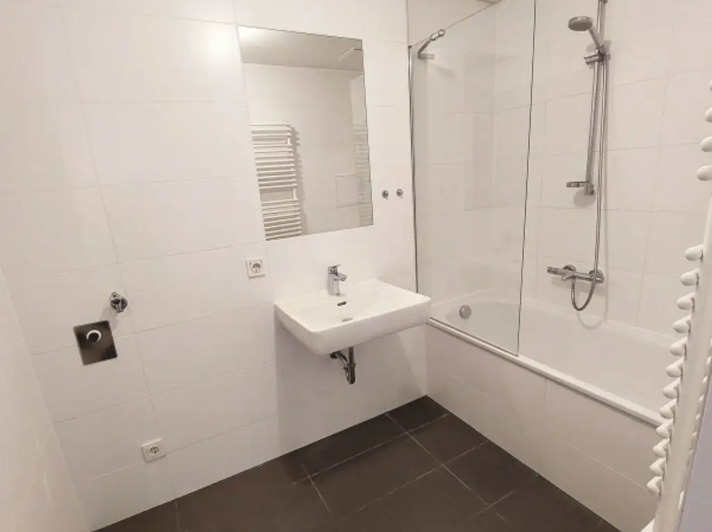 Moderne 1-Zimmer-Wohnung mit Loggia nähe U3 Schlachthausgasse!