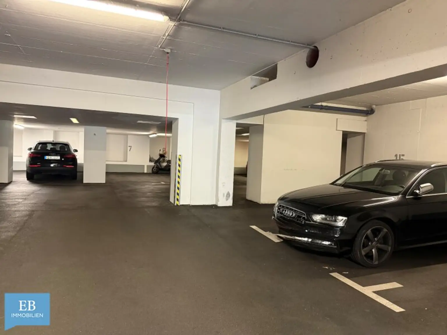 Helle Familienwohnung mit feiner Farbwelt und Fitnessraum im Haus