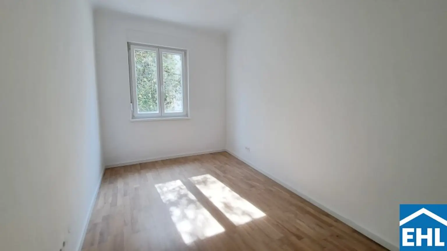Sanierte 3-Zimmer-Wohnung mit Hofterrasse!