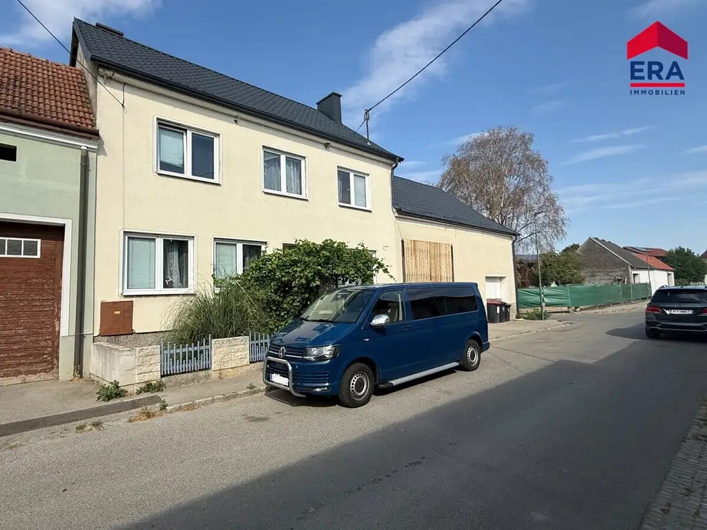 NEUER PREIS: Viel Platz für Familie, Hobby & Werkstatt – Haus mit 4 Garagen