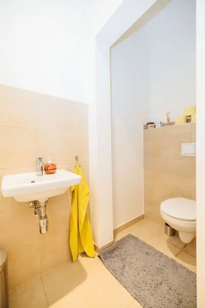 AB 01.NOVEMBER FREI I DAN-KÜCHE I WG-GEEIGNET I BADEWANNE & DUSCHE I BALKON I ZENTRALE LAGE I PROJEKT WOHNEN