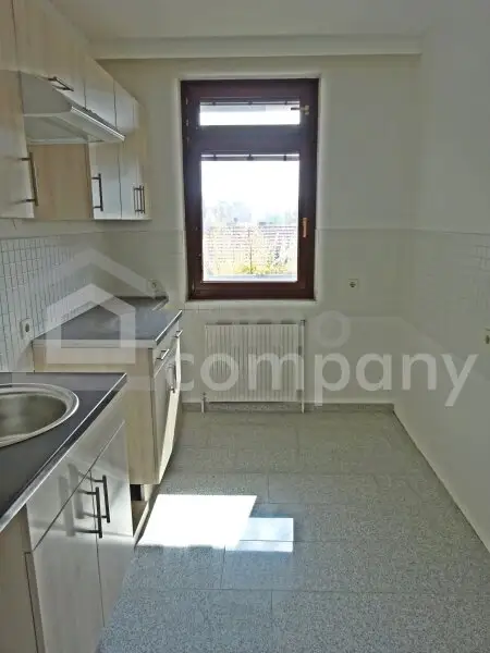 Gepflegte 4 Zimmer ETW mit südseitigen Balkon!
