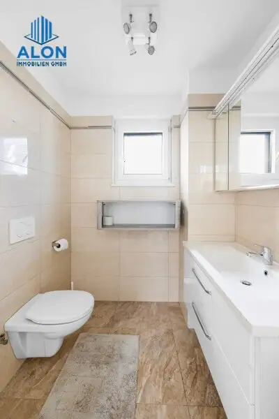 EXKLUSIVES WOHNHAUS | WOHNTRAUM | GROSSER GARTEN MIT WHIRLPOOL & SAUNA