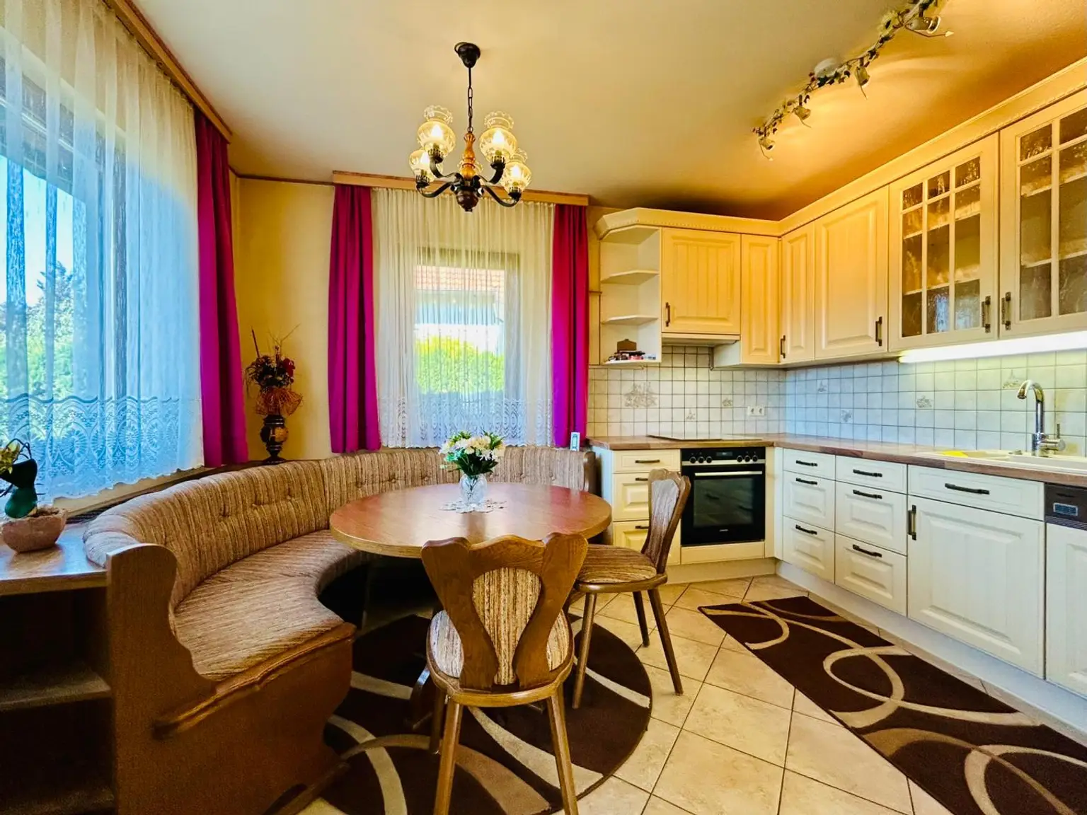Der Familien-Bungalow! 5 Zimmer, Photovoltaik, toller Garten!