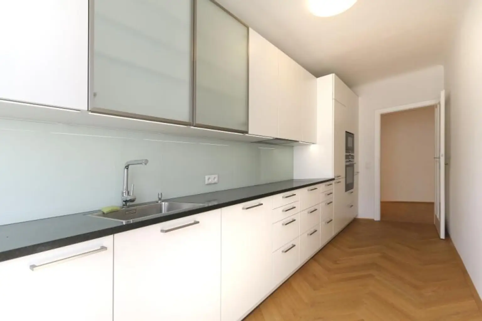 Helle 3-Zimmer-Wohnung mit Balkon im Herzen der Wiener Innenstadt