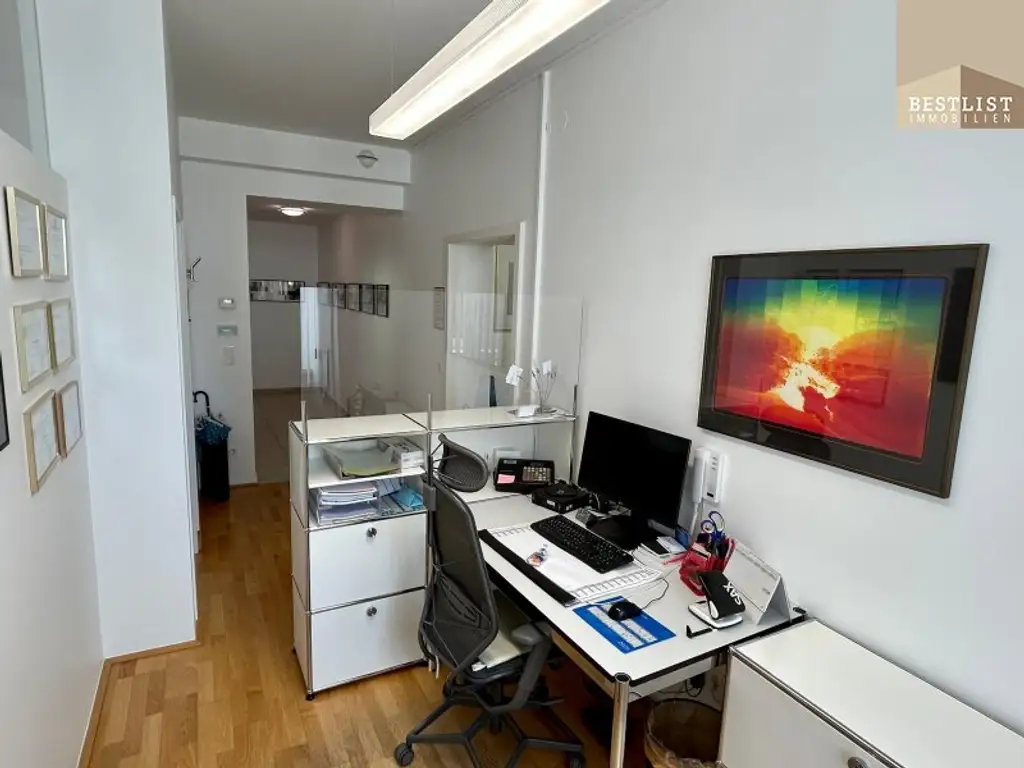 Top-Ordination in Baden für bis zu 3 Ärzte