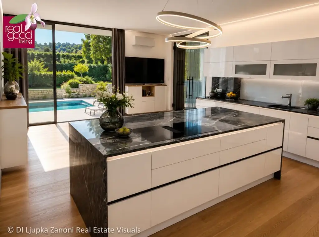 FÖHRENBERGE RESIDENCES – VILLA III Skyline Edition. Größte Villa. Weitester Blick. Möbliert. Klimatisiert.