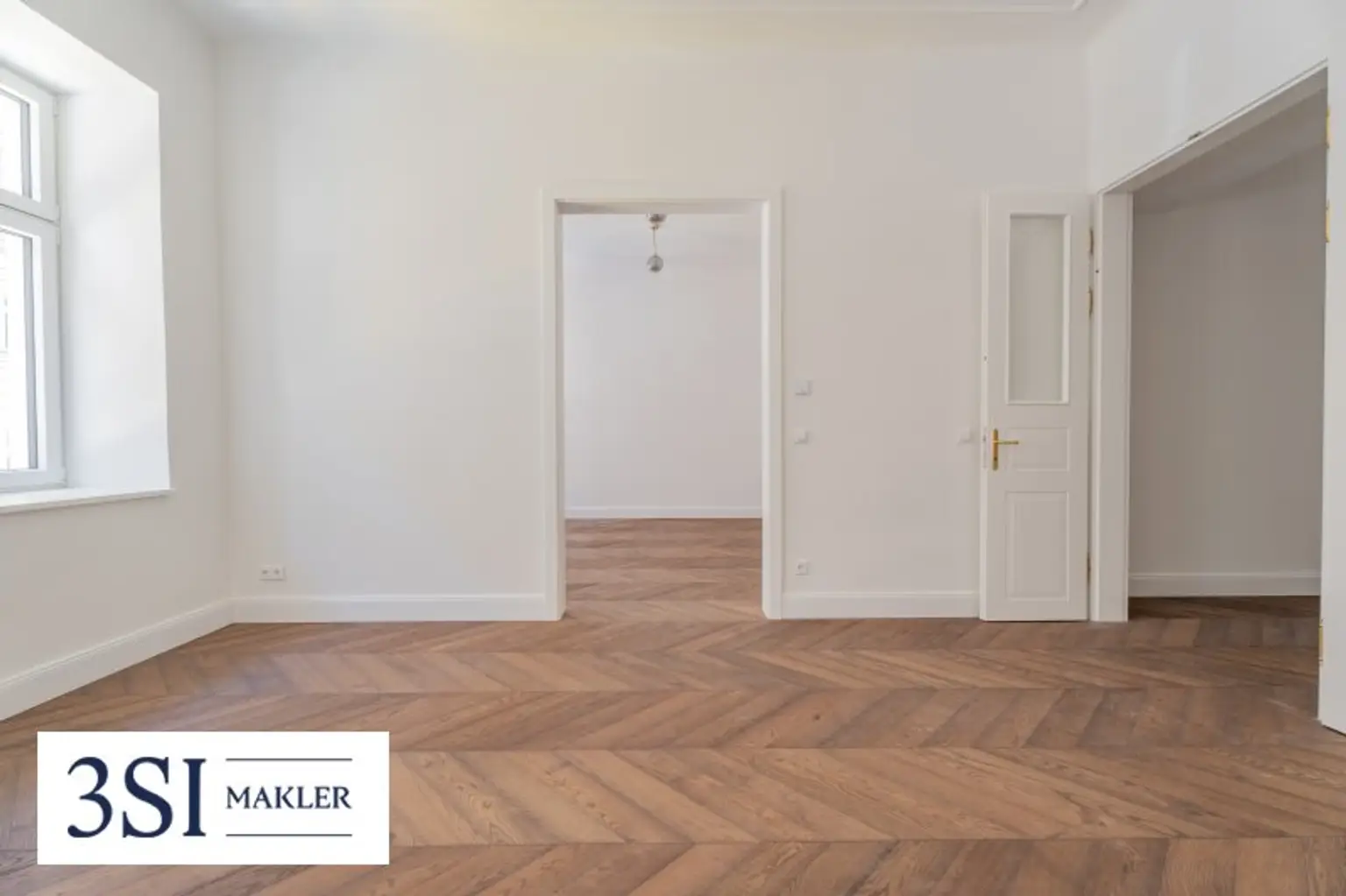 Attraktive 3-Zimmer-Stilaltbauwohnung mit Terrasse, Loggia und exklusivem Hofanteil