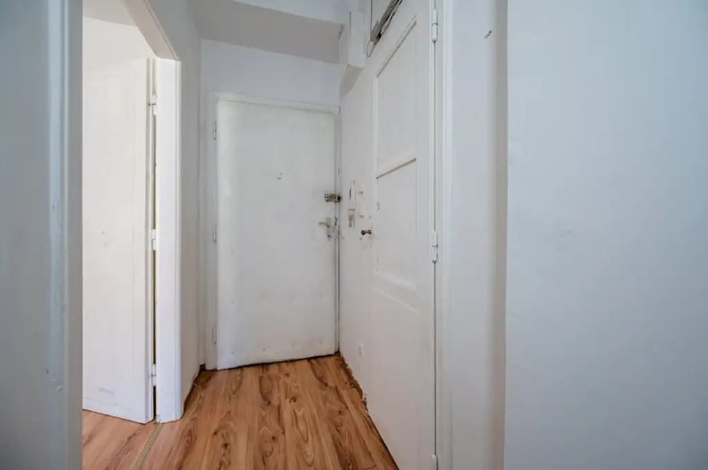 ++NEU++ 2-Zimmer Altbau-Wohnung zum Sanieren – entfalten Sie Ihr Wohntraum-Potenzial!