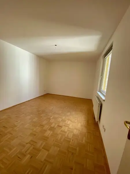 Charmante, sanierte 2-Zimmer Wohnung in der Liechtensteinstraße