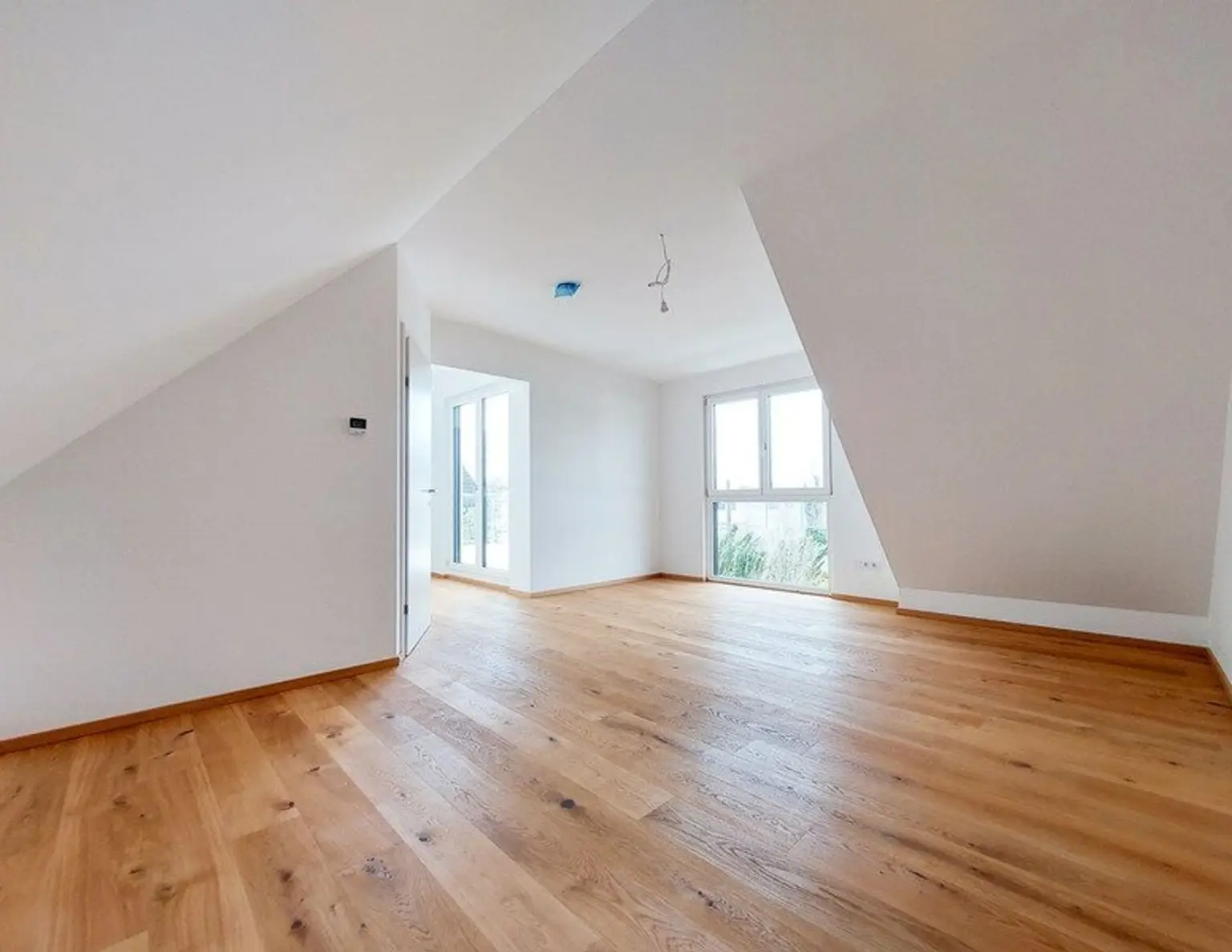 ERSTBEZUG nahe SCHILLERWASSER - EINFAMILIENHAUS MIT 4 SCHLAFZIMMERN mit GARAGE und GROSSEM GARTEN